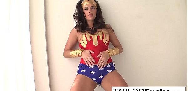  Taylor Vixen Is Wonder Woman